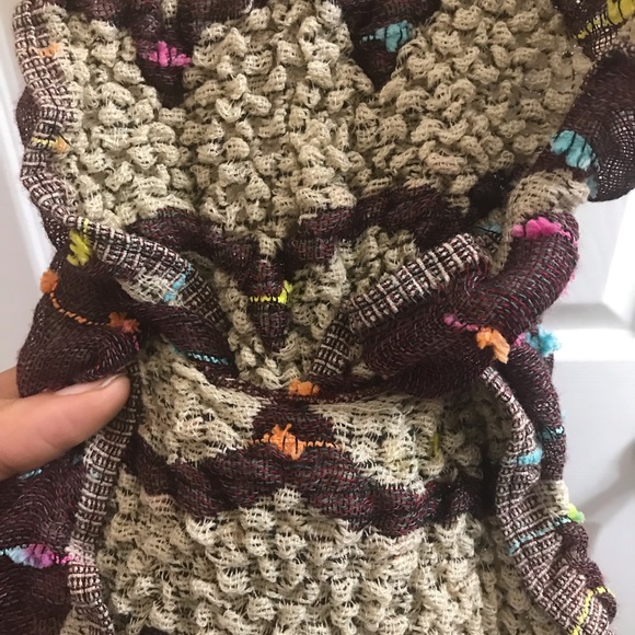 Brown scarf - Picture 4 of 6